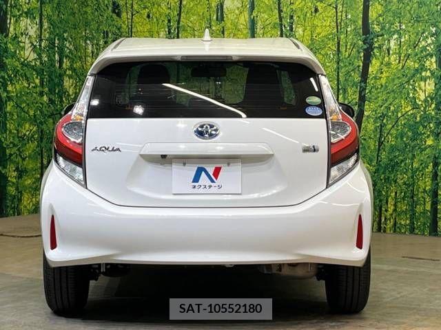 Toyota AQUA 2019-04 260334-15