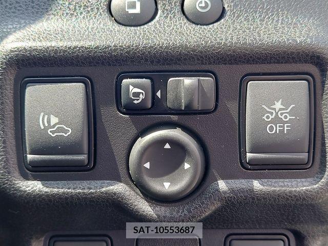 Nissan NOTE 2017-01 279971-6
