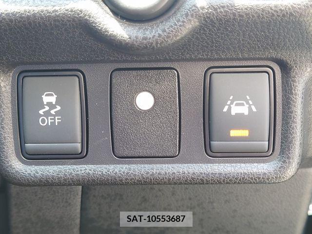 Nissan NOTE 2017-01 279971-7