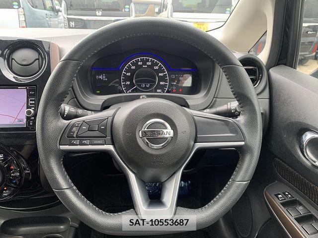 Nissan NOTE 2017-01 279971-11