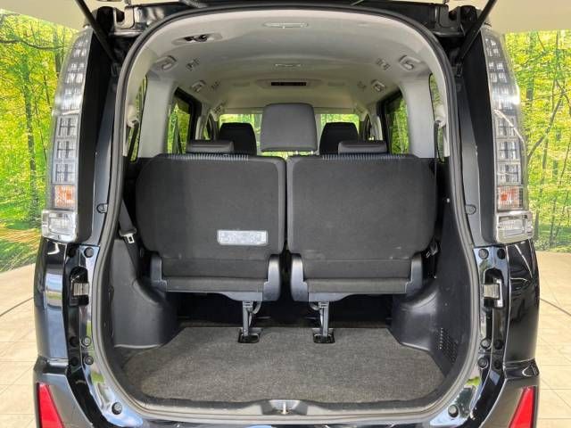 Toyota VOXY 2016-10 6040-11