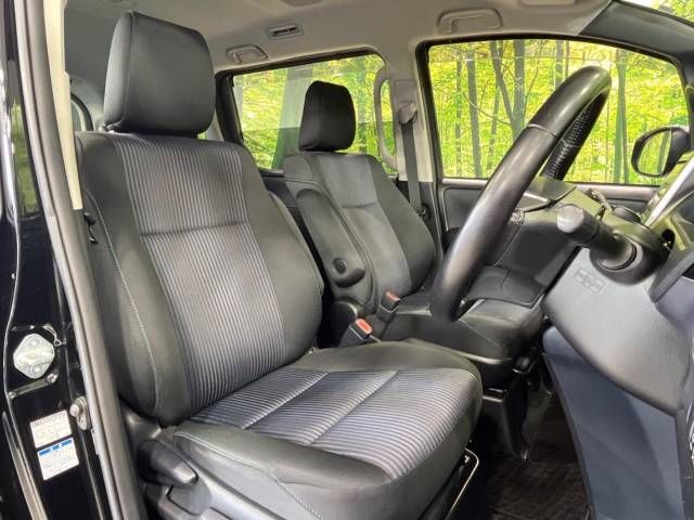 Toyota VOXY 2016-10 6040-8