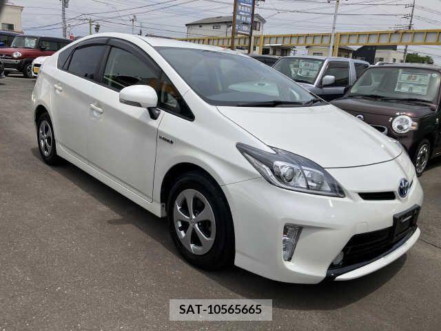 Toyota PRIUS 2014-03 322053-0
