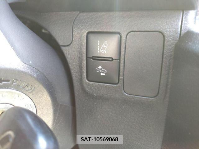 Toyota PROBOX VAN 2017-04 282585-11