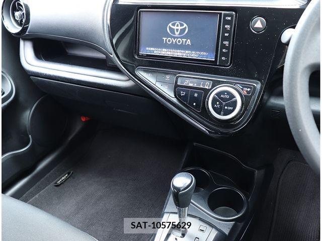 Toyota AQUA 2019-05 314096-3