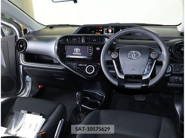 Toyota AQUA 2019-05 314096-1