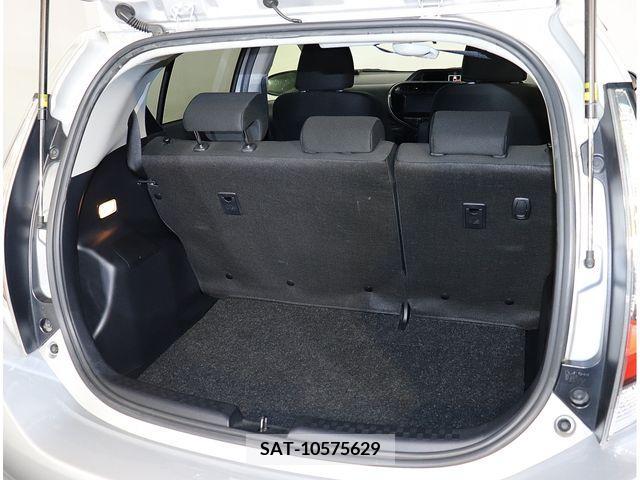 Toyota AQUA 2019-05 314096-8