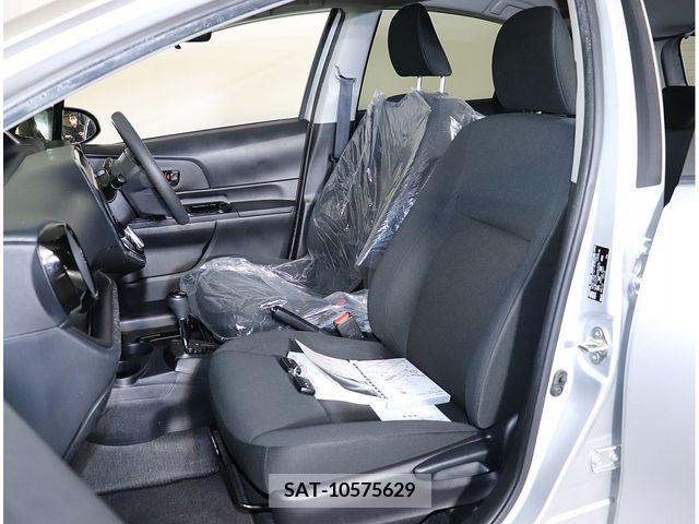 Toyota AQUA 2019-05 314096-11