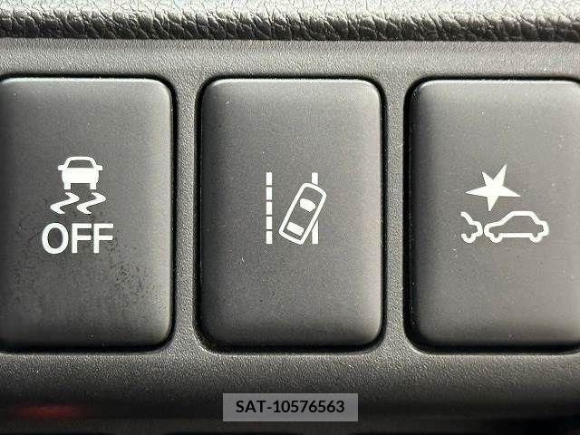Mitsubishi ECLIPSE CROSS 2019-10 359524-15
