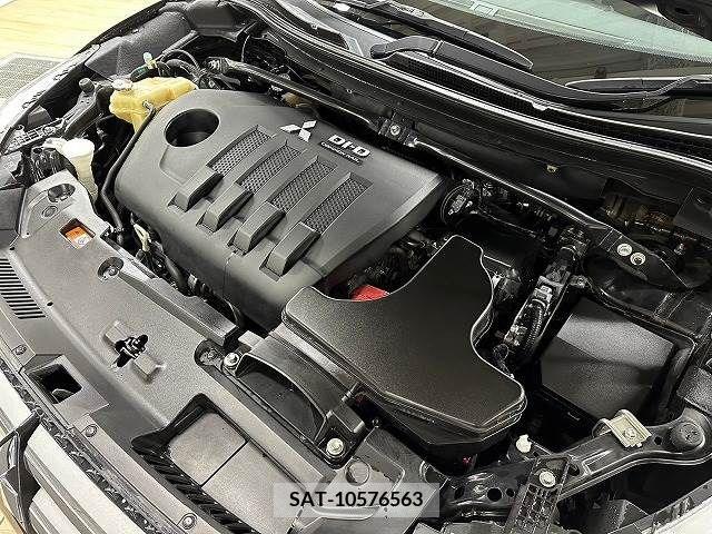 Mitsubishi ECLIPSE CROSS 2019-10 359524-13