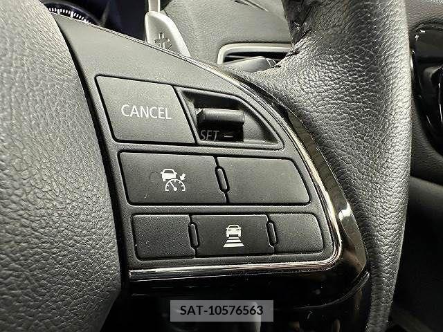 Mitsubishi ECLIPSE CROSS 2019-10 359524-3
