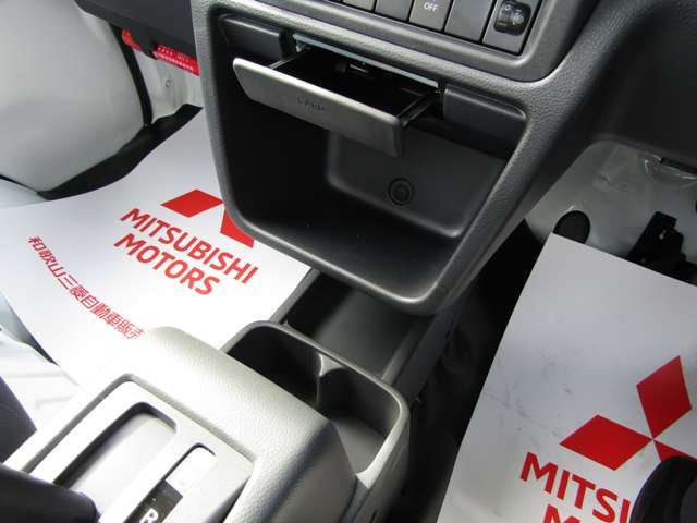 Mitsubishi MINICAB TRUCK 2022-11 21804-13