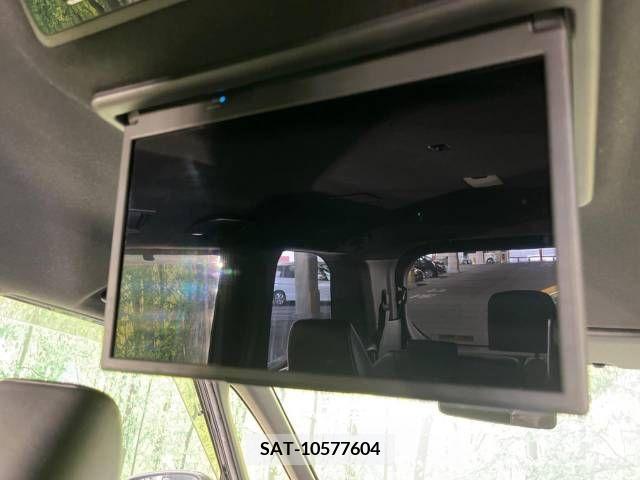 Toyota VOXY HYBRID 2022-01 239237-2