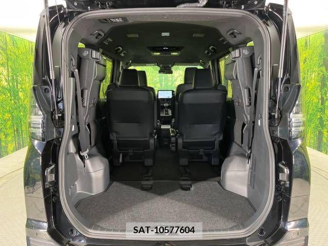 Toyota VOXY HYBRID 2022-01 239237-11