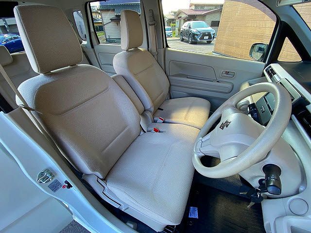 Suzuki WAGON R 2018-02 15647-9