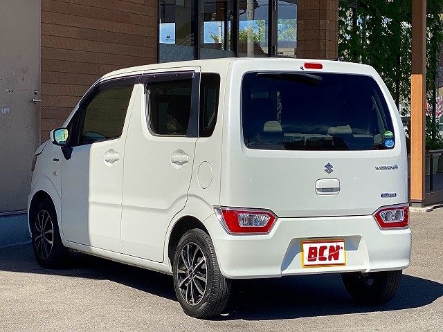 Suzuki WAGON R 2018-02 15647-8
