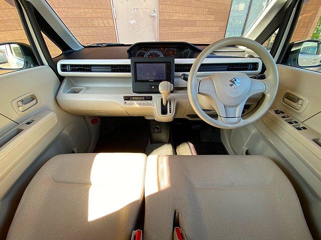 Suzuki WAGON R 2018-02 15647-1