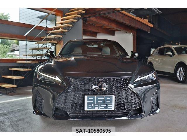 Lexus IS 2023-06 397102-1