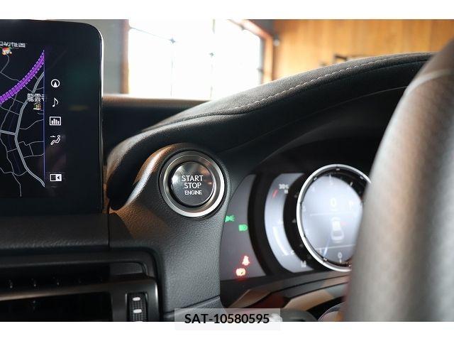 Lexus IS 2023-06 397102-16