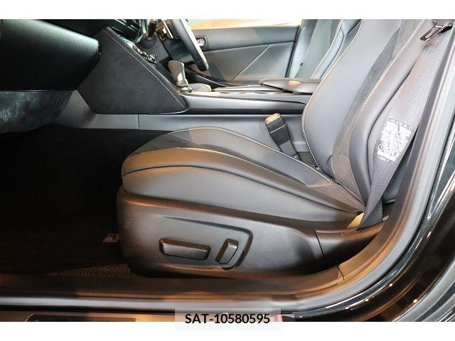 Lexus IS 2023-06 397102-13