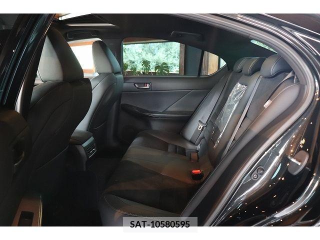 Lexus IS 2023-06 397102-15