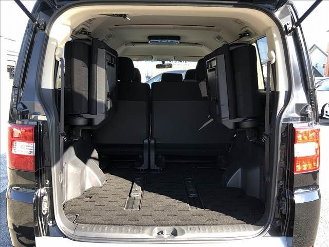 Mitsubishi DELICA D5 2018-07 8768-10
