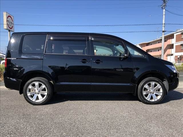 Mitsubishi DELICA D5 2018-07 8768-13