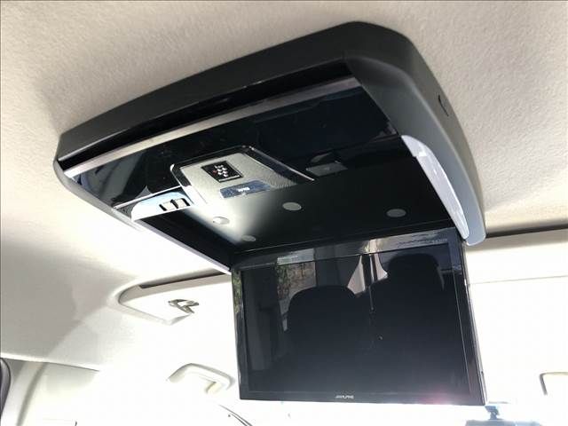 Mitsubishi DELICA D5 2018-07 8768-4
