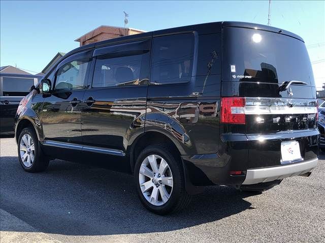 Mitsubishi DELICA D5 2018-07 8768-15