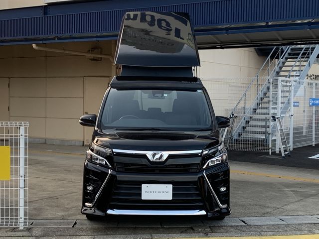 Toyota VOXY 2017-07 193964-2