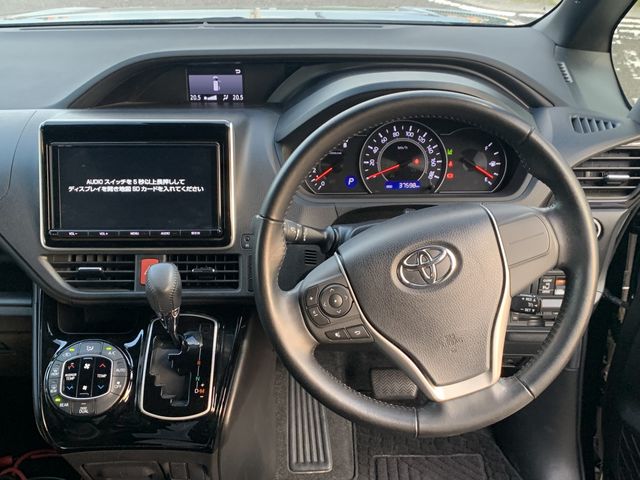 Toyota VOXY 2017-07 193964-10