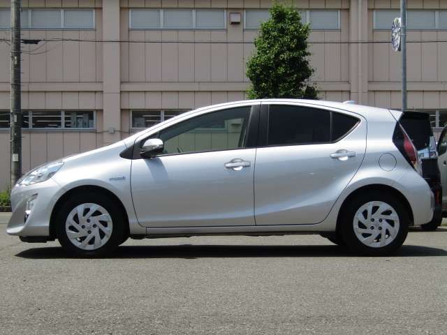 Toyota AQUA 2016-02 22642-7