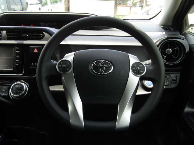 Toyota AQUA 2016-02 22642-14