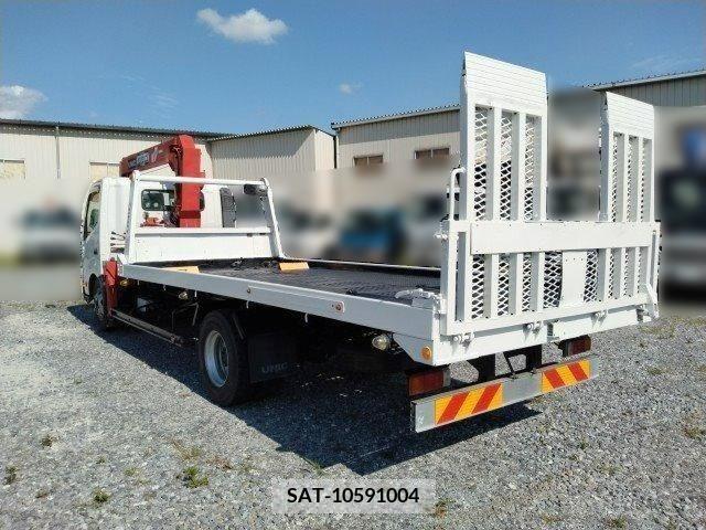 Hino DUTRO 2013-12 320427-4