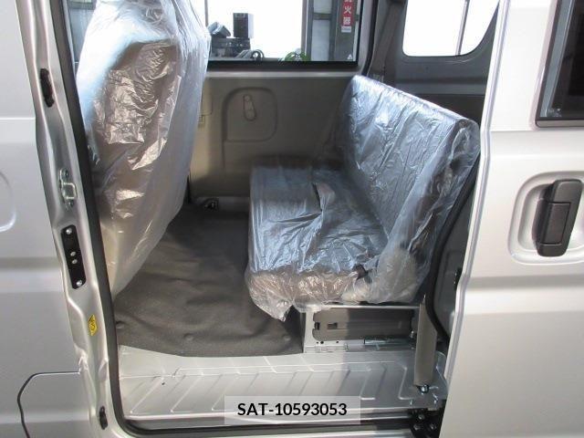 Suzuki EVERY 2024-03 301661-6