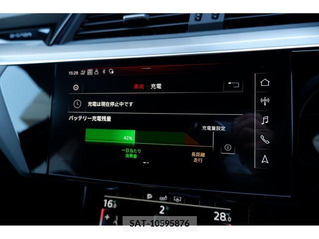 Audi E-TRON 2021-08 318085-20