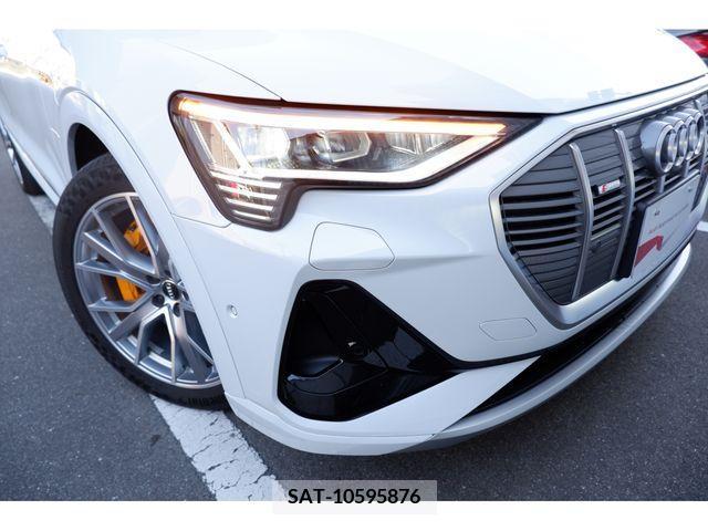 Audi E-TRON 2021-08 318085-8