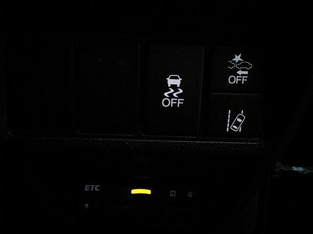 Honda e 2017-01 28953-18