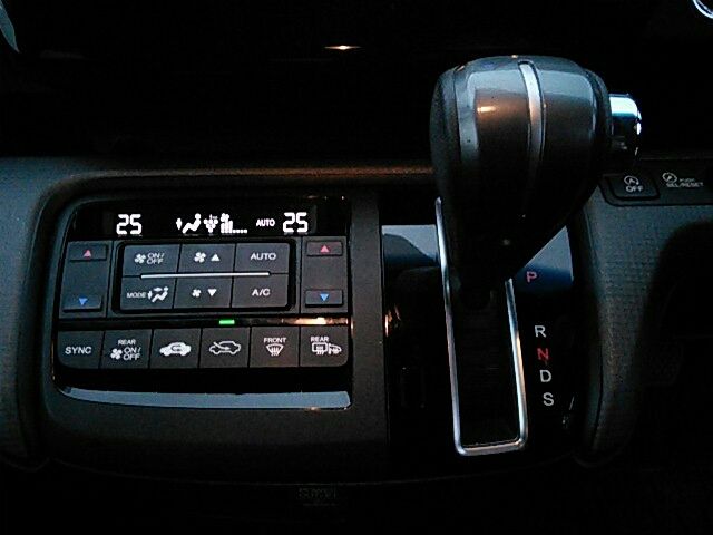 Honda e 2017-01 28953-22