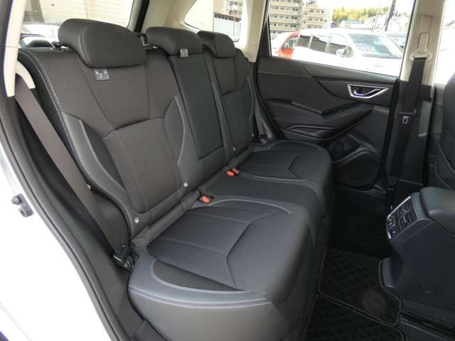 Subaru FORESTER 2019-01 527-26