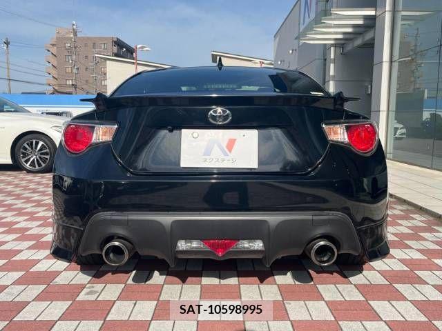 Toyota 86 2015-11 355219-15