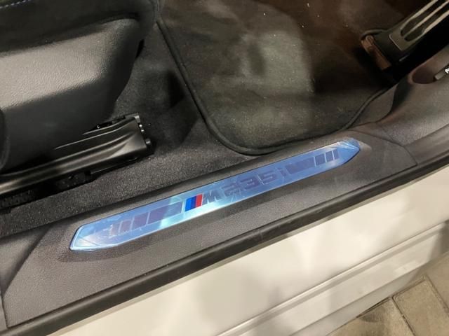 Bmw 2 SERIES 2023-02 13048-22