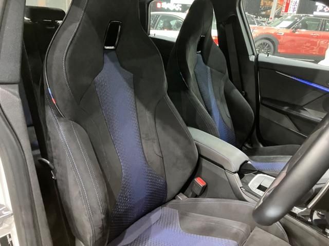 Bmw 2 SERIES 2023-02 13048-13