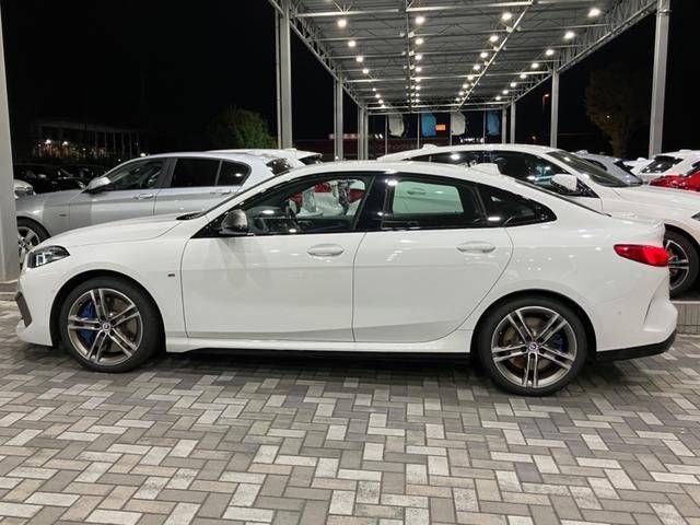 Bmw 2 SERIES 2023-02 13048-8