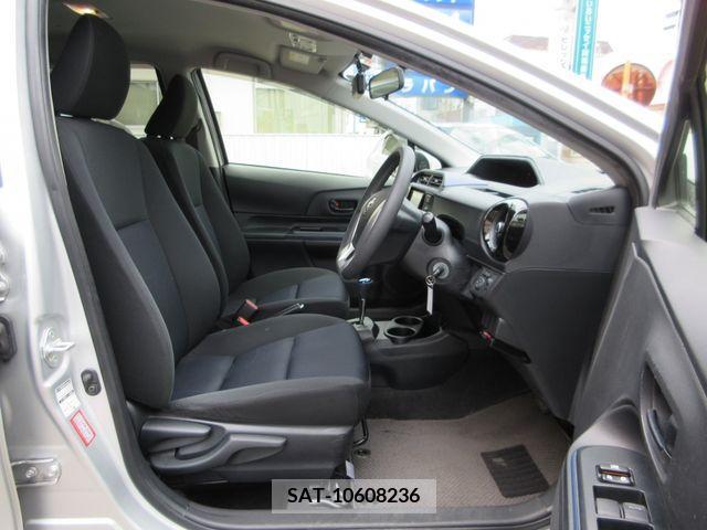 Toyota AQUA 2017-03 291835-9