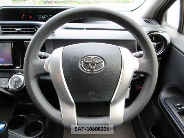 Toyota AQUA 2017-03 291835-20
