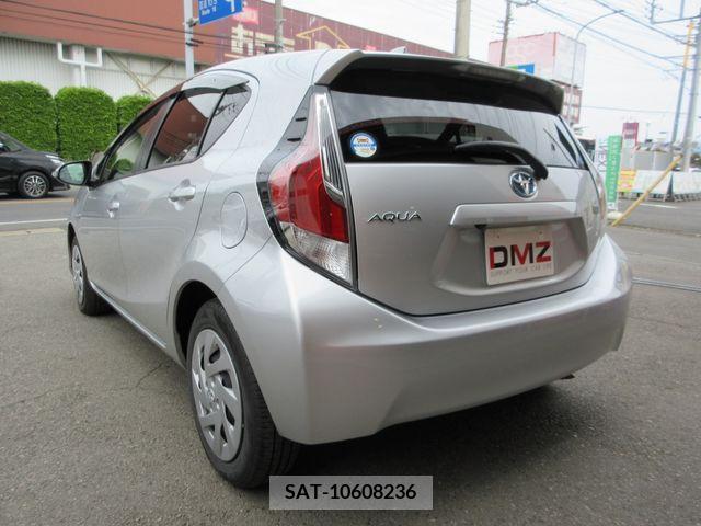 Toyota AQUA 2017-03 291835-4