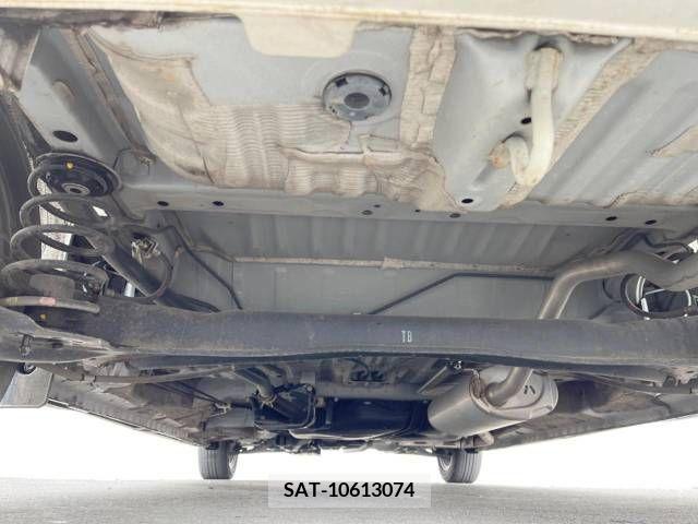 Honda N BOX CUSTOM 2019-05 279329-19