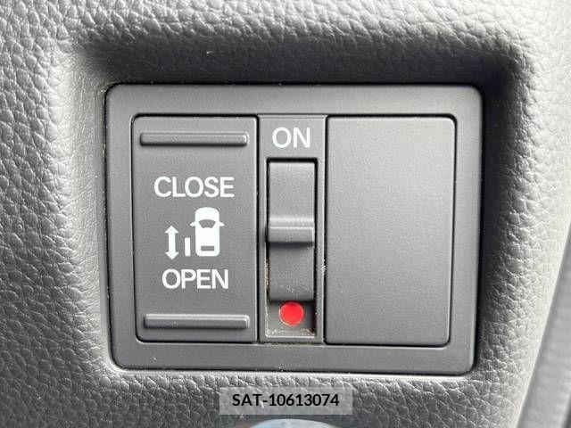 Honda N BOX CUSTOM 2019-05 279329-2
