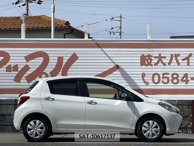 Toyota VITZ 2015-06 246507-3
